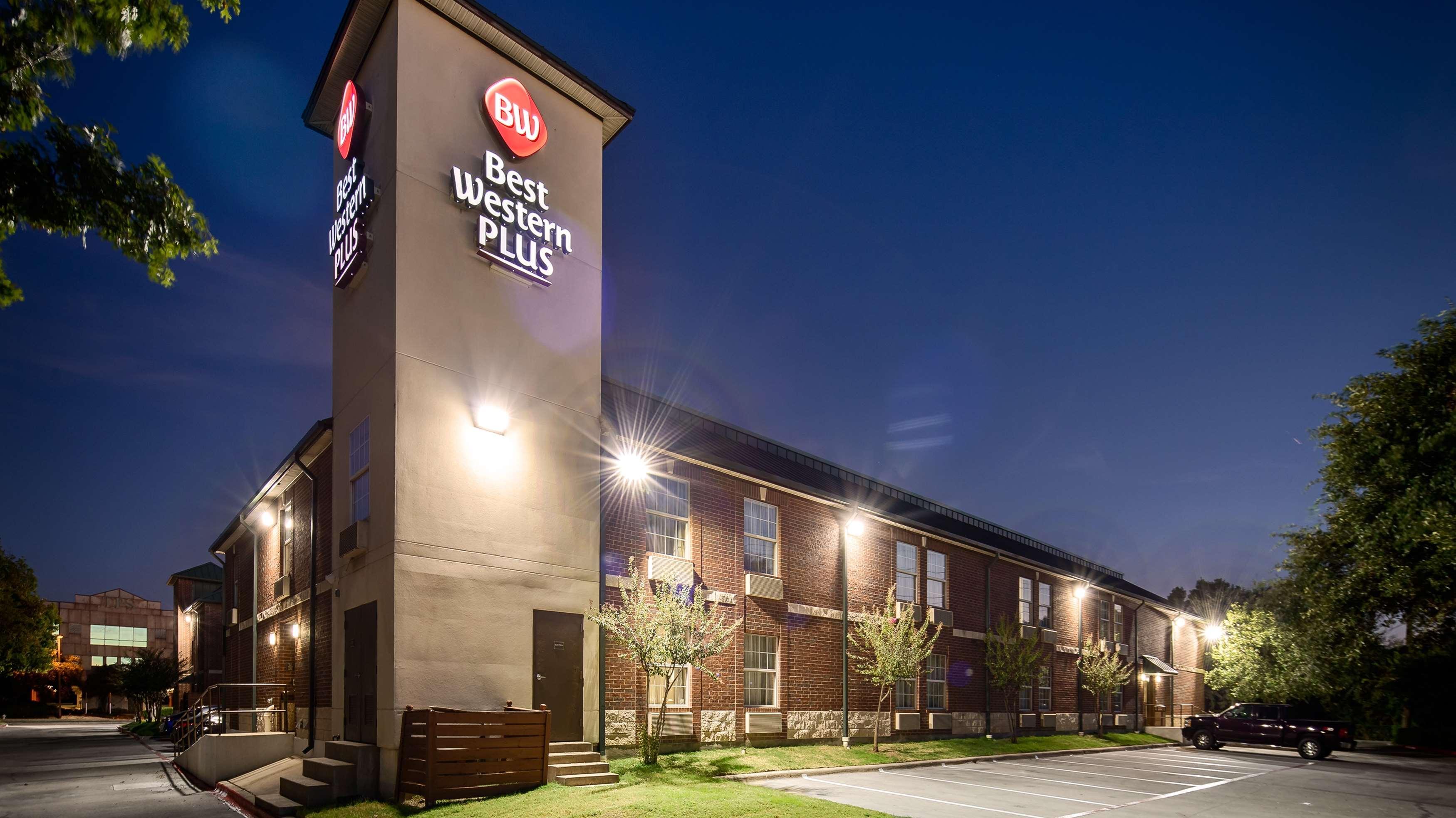 Best Western Plus Addison/Dallas Hotel Bagian luar foto